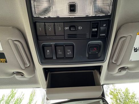 Used 2023 Toyota 4Runner 40th Anniversary SE AWD/4WD image 29