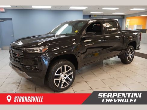 Used 2023 Chevrolet Colorado Z71 w/ Z71 Convenience Package 2 AWD/4WD image 1