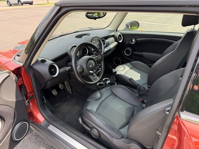 Used 2013 MINI Cooper S FWD image 6