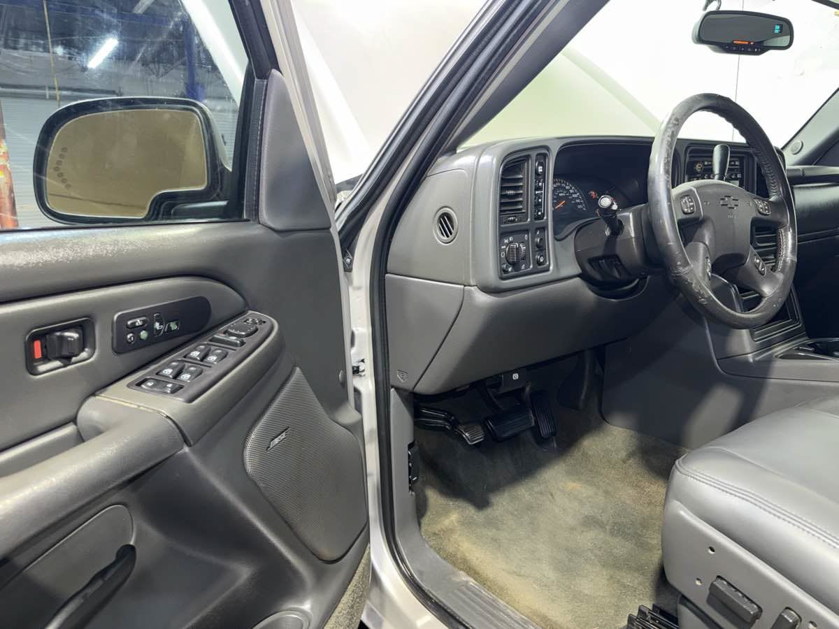 Used 2004 Chevrolet Silverado 1500 4x4 Crew Cab w/ Z71 Convenience Package 2 image 13