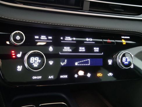 New 2026 INFINITI QX60 Sport w/ Dark Cargo Package image 28