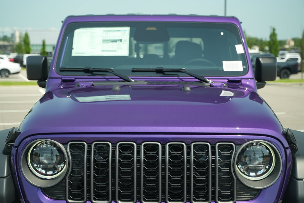 New 2026 Jeep Gladiator Sport AWD/4WD image 41