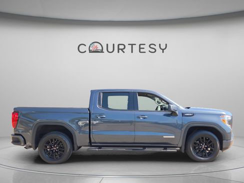 Used 2022 GMC Sierra 1500 Elevation w/ LPO, Elevation Black Package image 7