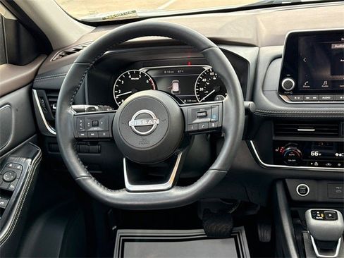 Certified 2023 Nissan Rogue SV w/ SV Premium B Package image 15