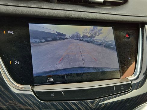 Used 2024 Cadillac XT6 Premium Luxury image 18