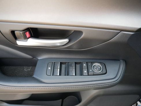 Certified 2025 Toyota Grand Highlander AWD image 16
