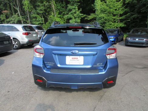 Used 2015 Subaru Crosstrek 2.0i Premium AWD/4WD image 6