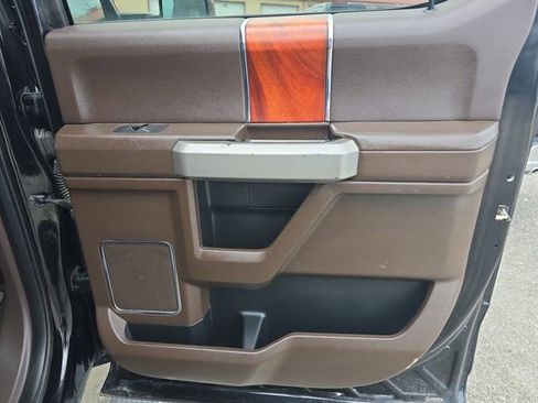 Used 2017 Ford F350 King Ranch w/ King Ranch Ultimate Package image 16
