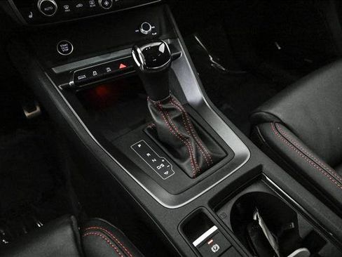 Certified 2025 Audi Q3 2.0T Premium Plus w/ Premium Plus Package image 12