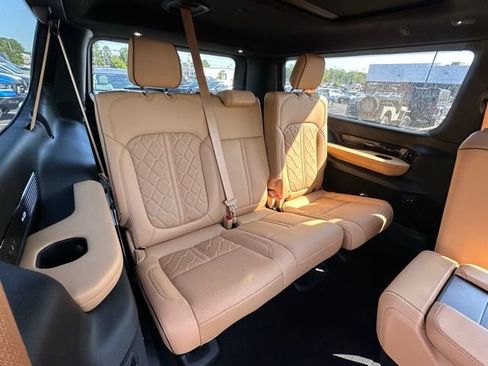 Used 2024 Jeep Grand Wagoneer L Series III w/ Rear Seat Video Group 1 AWD/4WD image 36