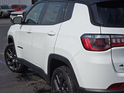 New 2026 Jeep Compass Limited w/ Sun, Sound & Navigation Group AWD/4WD image 59