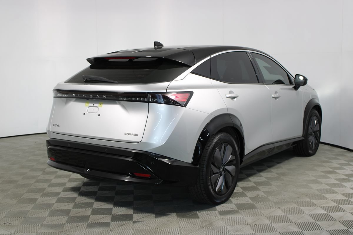 Used 2023 Nissan Ariya FWD image 31