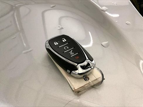 Used 2021 Chevrolet Equinox LT FWD image 9