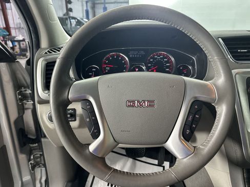 Used 2016 GMC Acadia SLT w/ Open Road Package AWD/4WD image 9