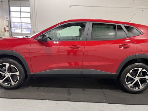 New 2026 Chevrolet Trax RS w/ Driver Confidence Package image 4