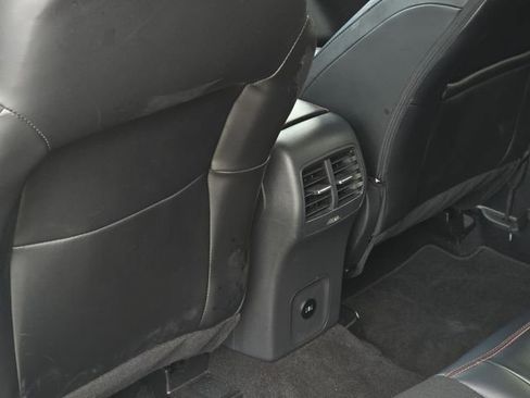 Used 2025 Ford Escape ST-Line AWD/4WD image 32