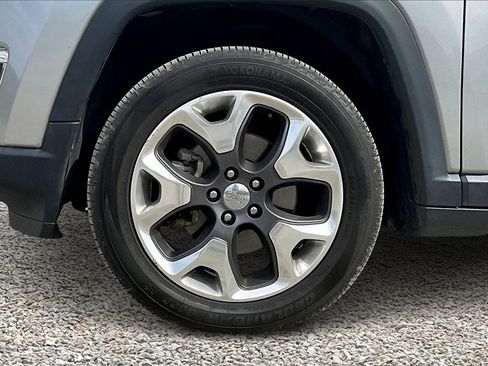 Used 2020 Jeep Compass Limited image 9