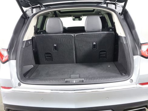 Used 2023 Acura MDX SH-AWD w/ Technology Package image 21