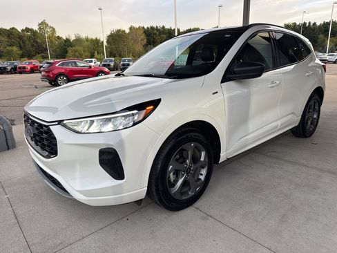 Certified 2023 Ford Escape ST-Line w/ Tech Pack #1 image 3