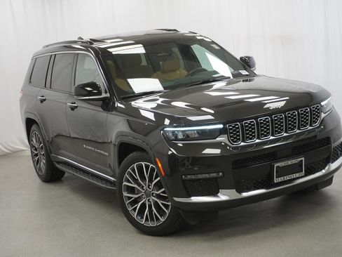 Certified 2024 Jeep Grand Cherokee L Summit AWD/4WD image 9