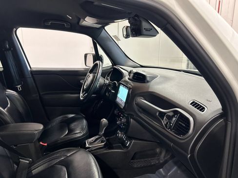 Used 2022 Jeep Renegade Altitude w/ Convenience Group AWD/4WD image 34