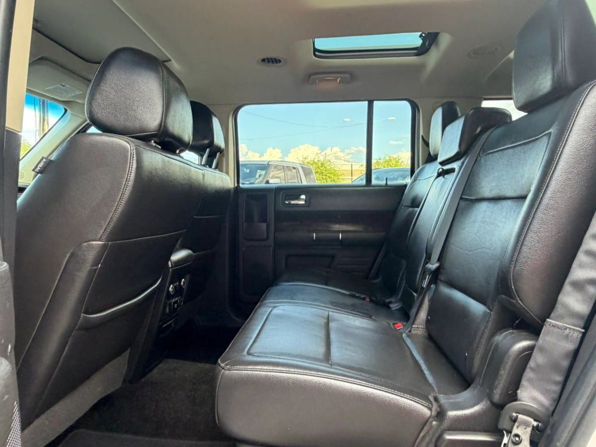 Used 2018 Ford Flex Limited w/ Equipment Group 303A AWD/4WD image 44