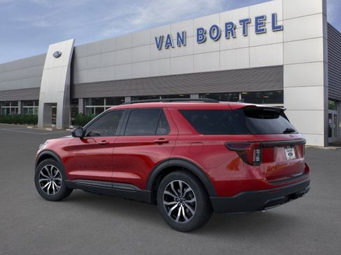 Used 2026 Ford Explorer ST-Line AWD/4WD image 4