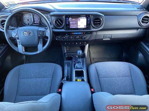 Used 2019 Toyota Tacoma TRD Sport image 9