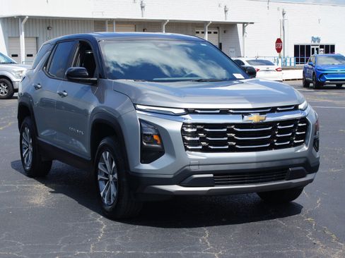 Used 2026 Chevrolet Equinox LT w/ LPO, Floor Liner Package FWD image 22