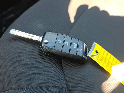 Used 2019 Kia Soul w/ Option Group 020 FWD image 23