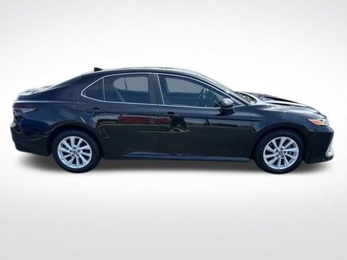 Used 2023 Toyota Camry LE FWD image 6