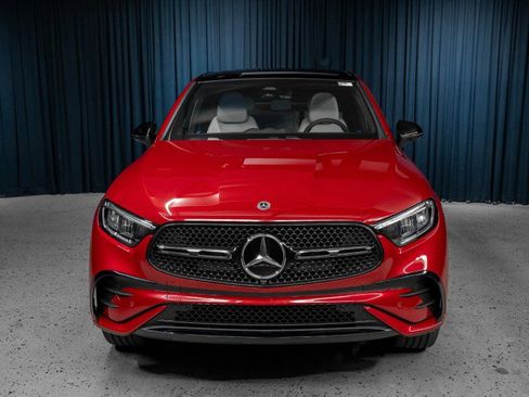 New 2025 Mercedes-Benz GLC 300 4MATIC image 2