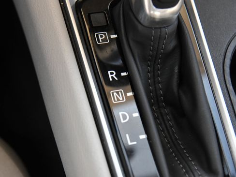 Used 2025 Nissan Altima 2.5 SV FWD image 25