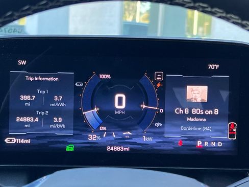 Used 2024 Chevrolet Equinox EV LT FWD image 36