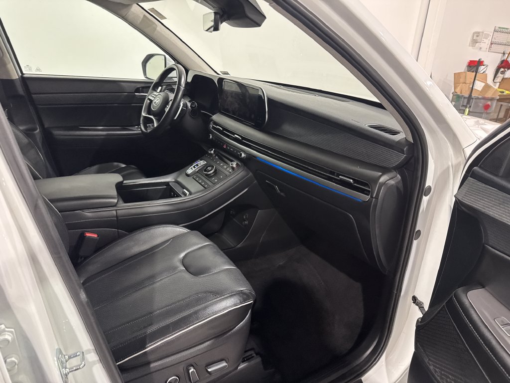 Used 2025 Hyundai Palisade Limited FWD image 24