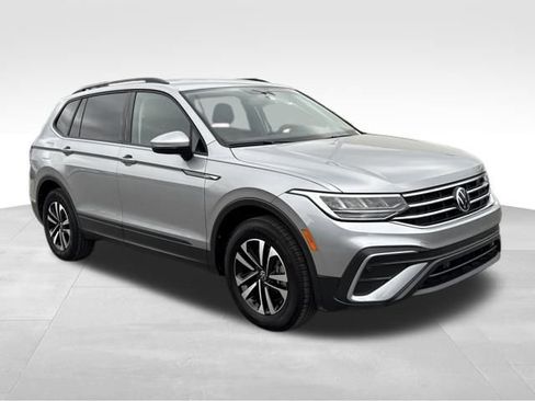 Used 2022 Volkswagen Tiguan S image 7