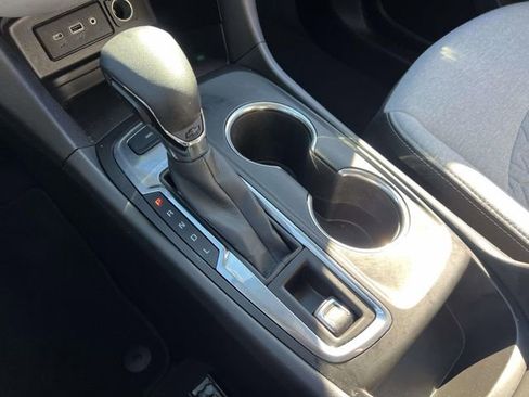 Certified 2022 Chevrolet Equinox LS image 21