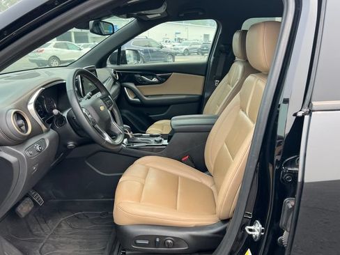 Used 2023 Chevrolet Blazer Premier w/ Enhanced Convenience Package AWD/4WD image 4