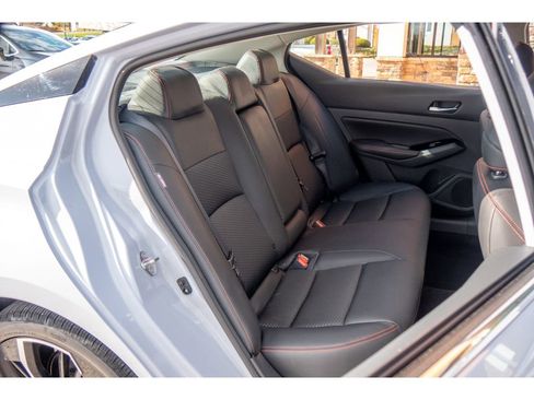 Used 2023 Nissan Altima 2.5 SR image 18