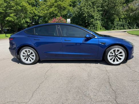 Used 2023 Tesla Model 3 Standard Range RWD image 5