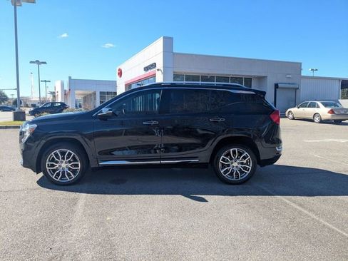 Used 2023 GMC Terrain Denali AWD/4WD image 6