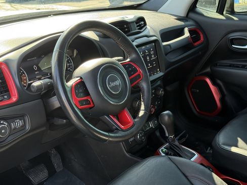 Used 2021 Jeep Renegade Trailhawk w/ Sun & Sound Group image 14