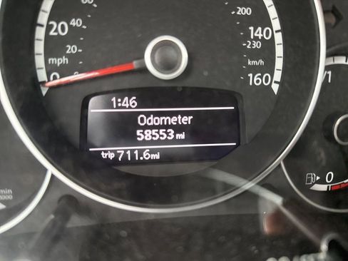 Used 2014 Volkswagen Beetle R-Line image 12