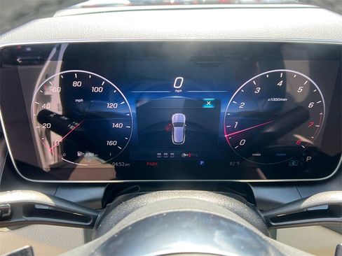 Certified 2026 Mercedes-Benz GLC 300 4MATIC image 33