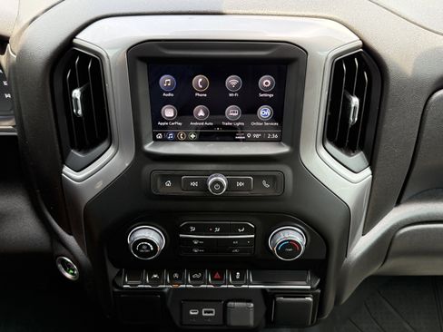 Used 2022 Chevrolet Silverado 1500 Custom AWD/4WD image 27
