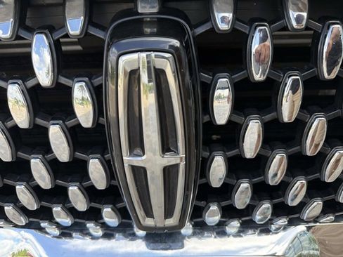 Certified 2023 Lincoln Aviator Black Label w/ Dynamic Handling Package AWD/4WD image 8