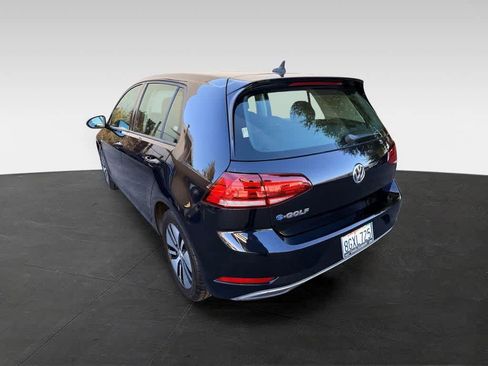 Used 2019 Volkswagen e-Golf SE w/ Driver Assistance Package FWD image 4