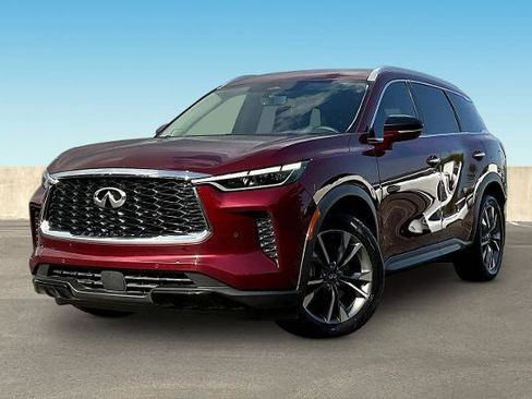 Certified 2023 INFINITI QX60 Luxe w/ Performance Audio Package AWD/4WD image 3