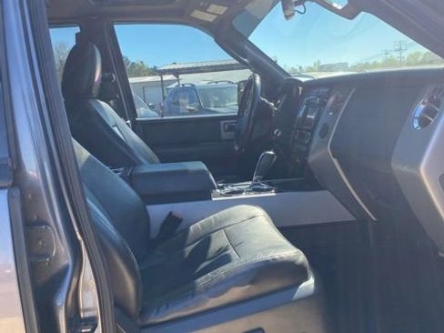 Used 2012 Ford Expedition Limited image 13