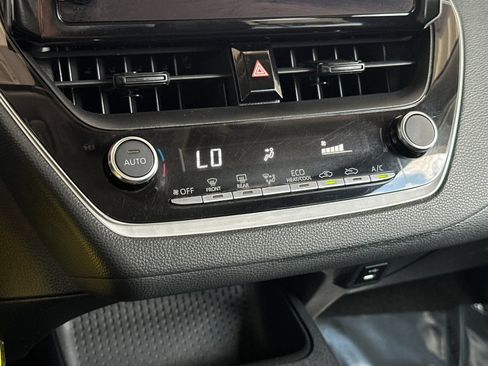 Used 2023 Toyota Corolla LE FWD image 17